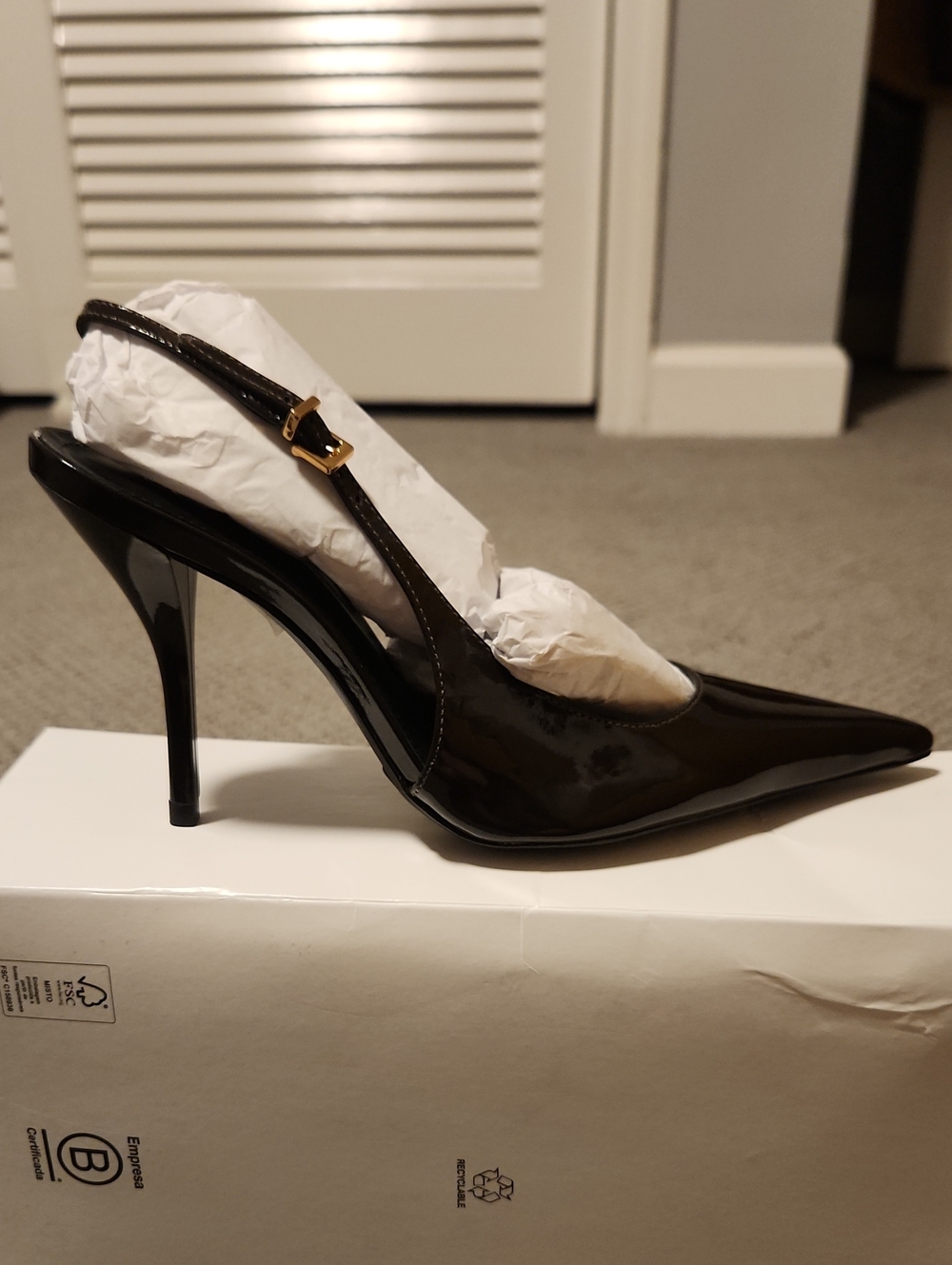 BRAND NEW.  Schutz Liora. Dark Brown Patent Slingback.  5.5